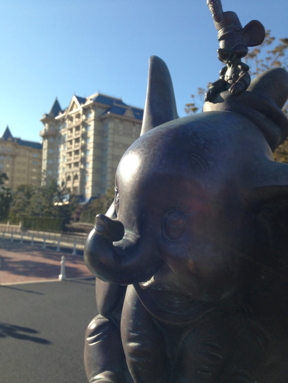 The walk up to Tokyo Disneyland Hotel.